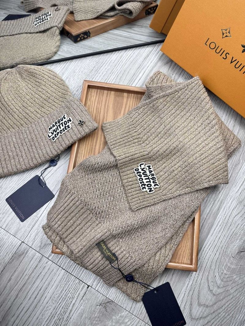 Louis Vuitton Caps Scarfs